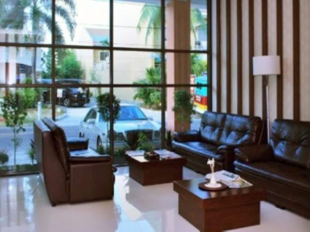 Terrace Hotel Subic Bay Olongapo Exterior photo