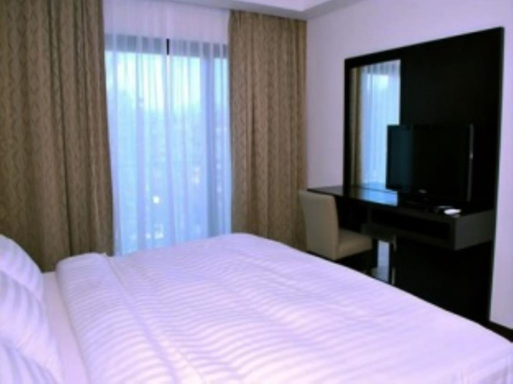 Terrace Hotel Subic Bay Olongapo Exterior photo